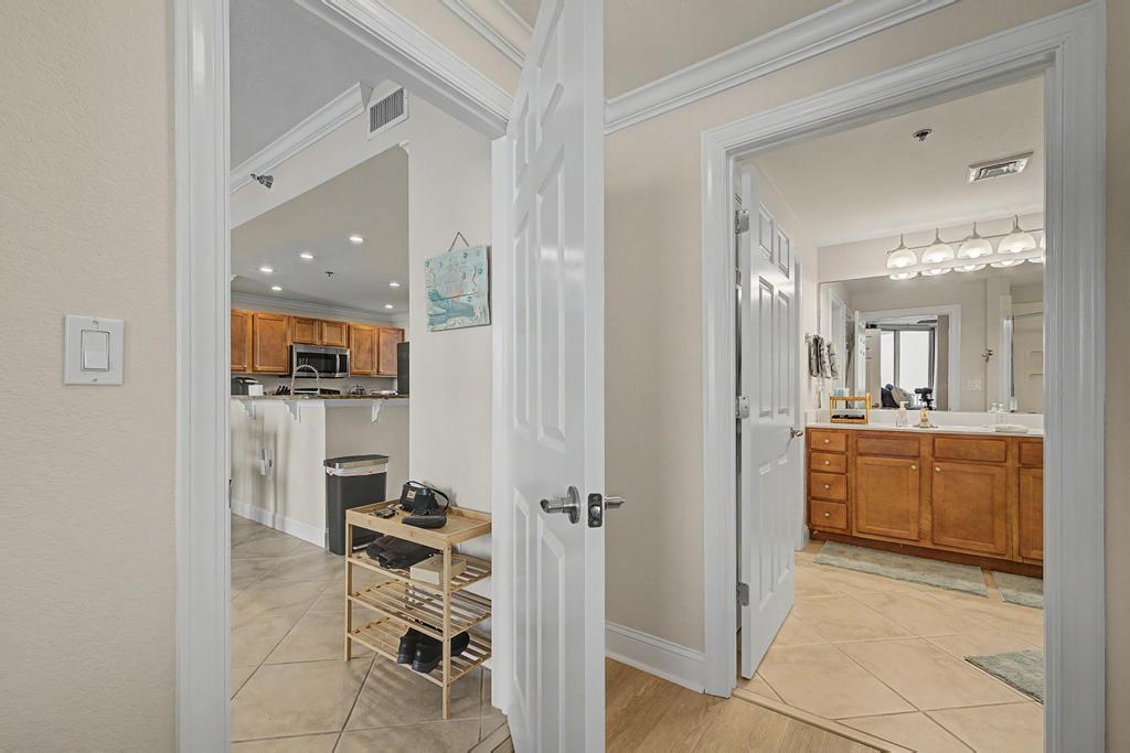From Master, access to family room and en-suite bath