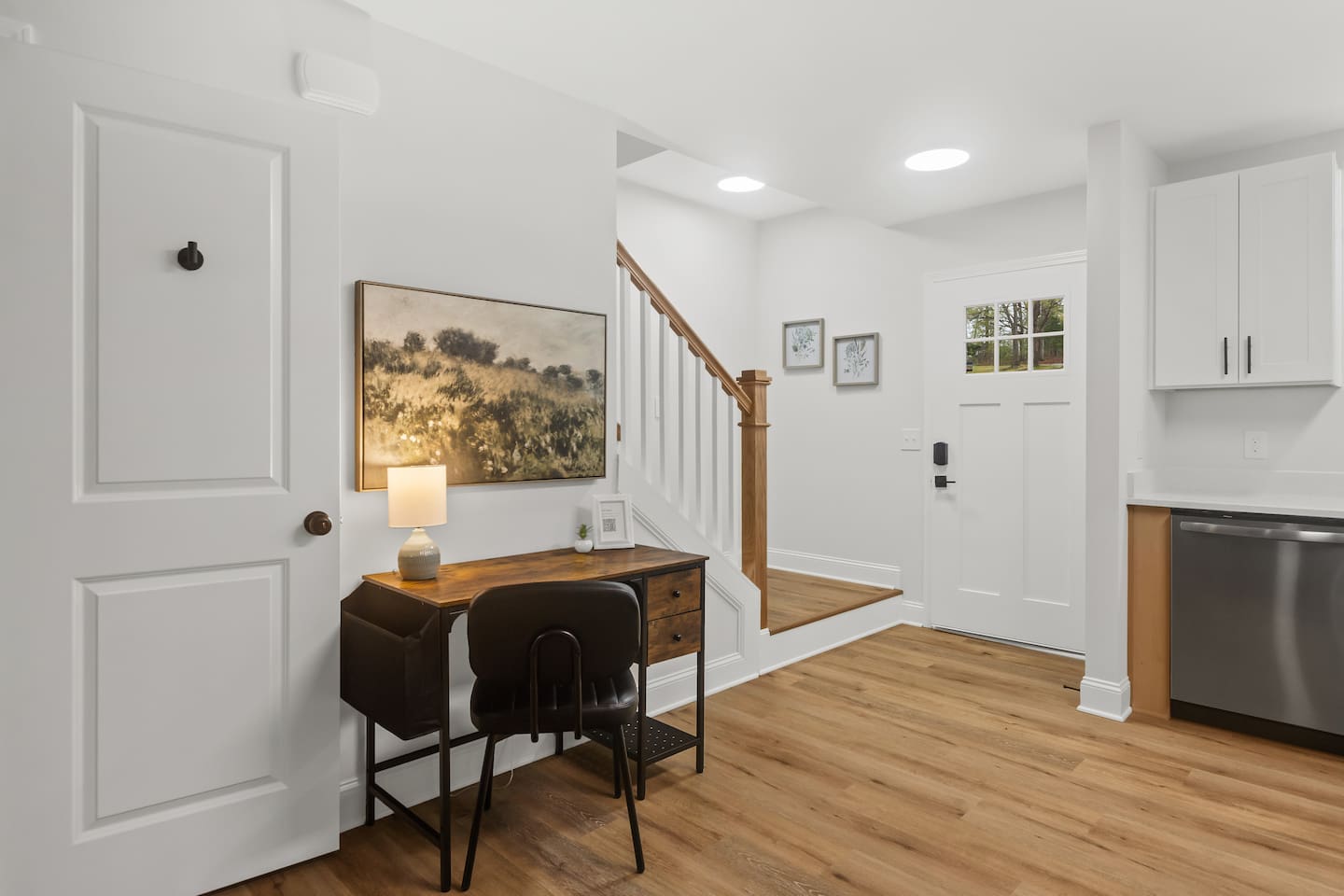 Writing desk + chair