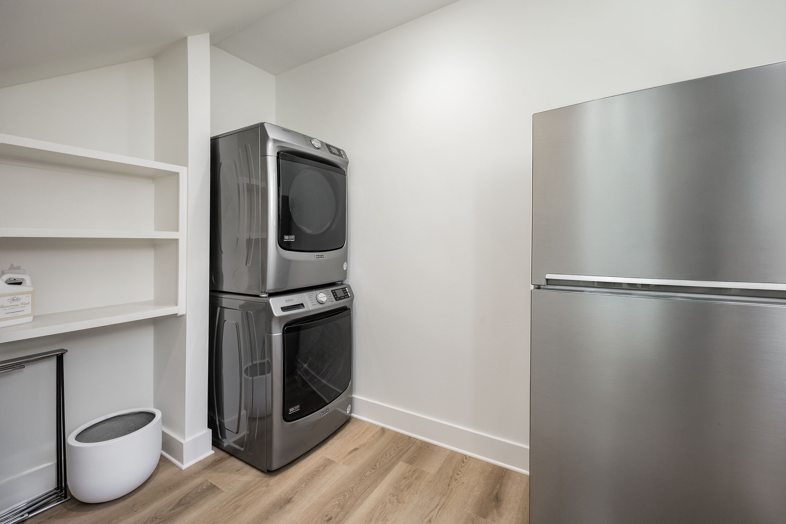 Full-size washer and dryer plus a second fridge make extended stays and big groups even more convenient.