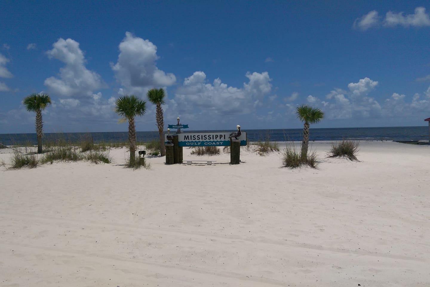 Pretty beaches within 5 mins of the house!