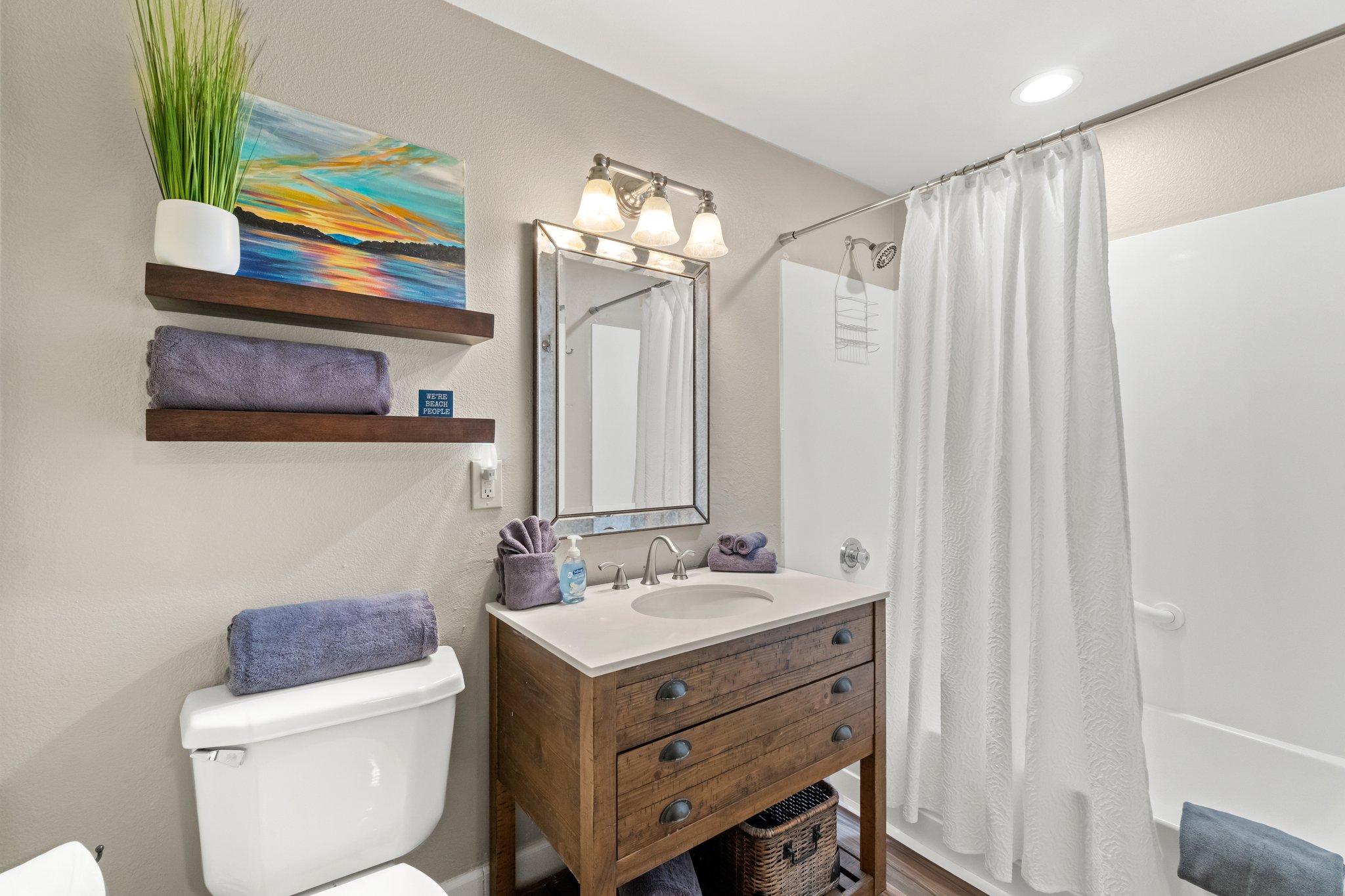 On-suite Master bathroom, no need to share with the kiddos. 