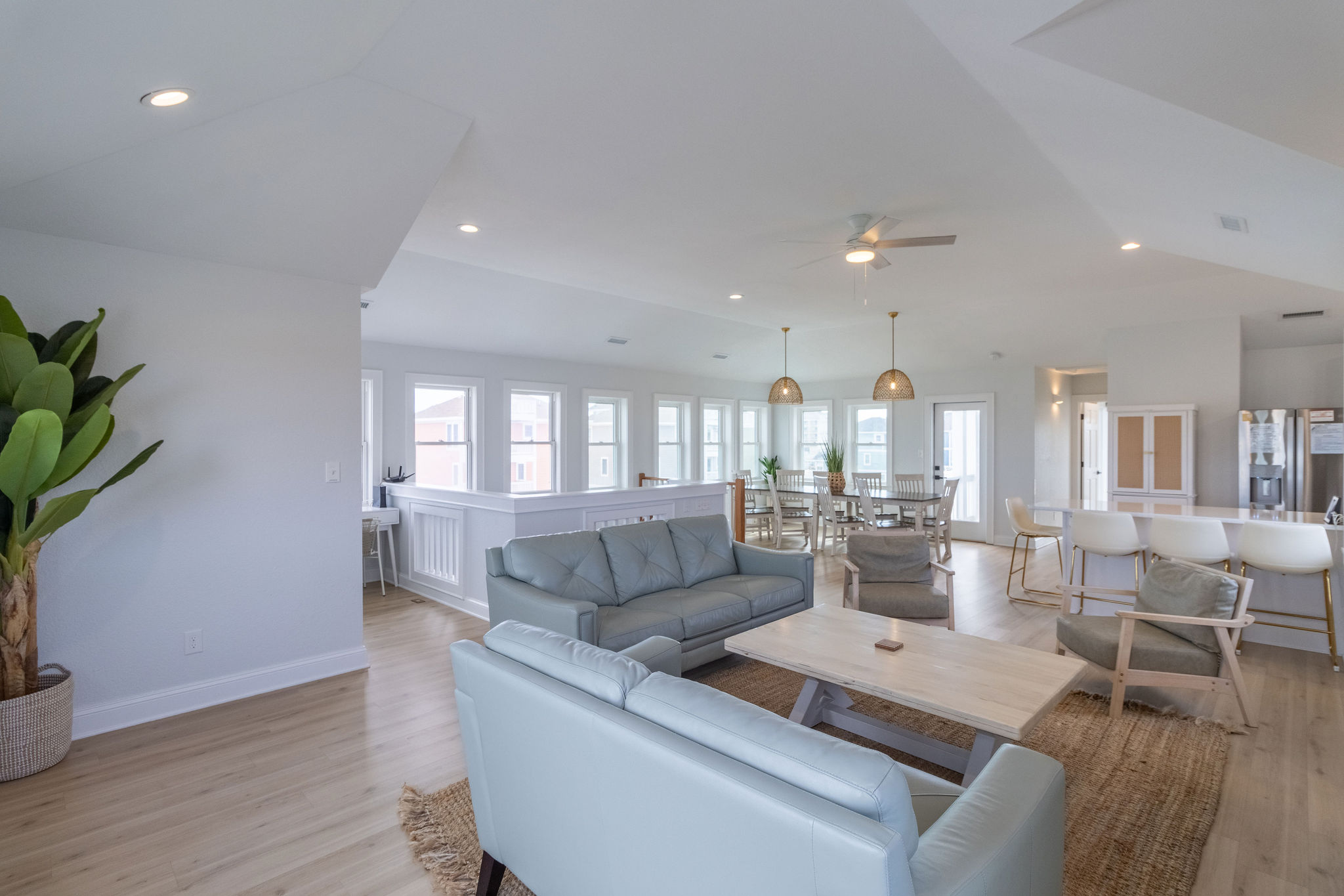 Large open floor plan for relaxing together!