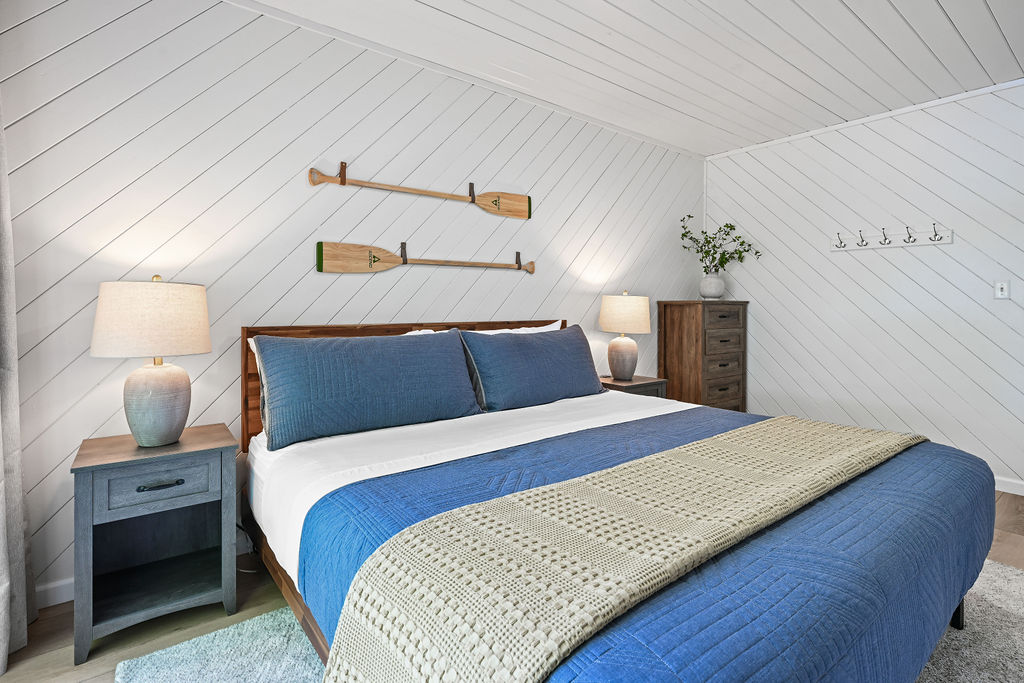 Bedroom 2 - King bed
