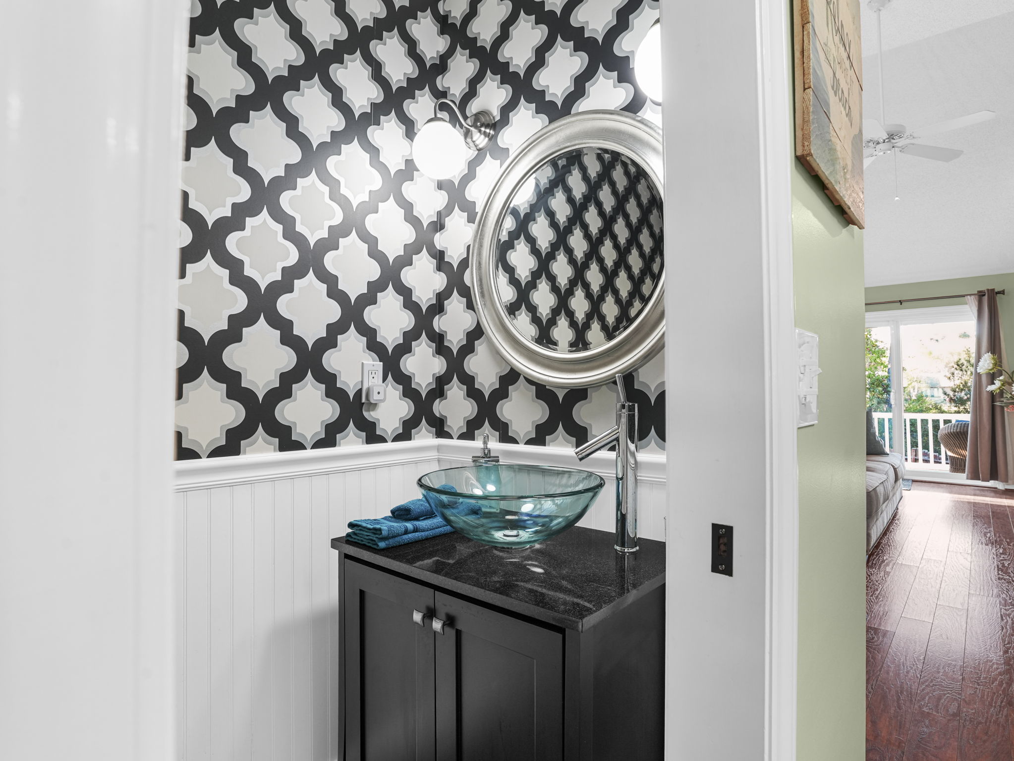 Pocket Half Bath