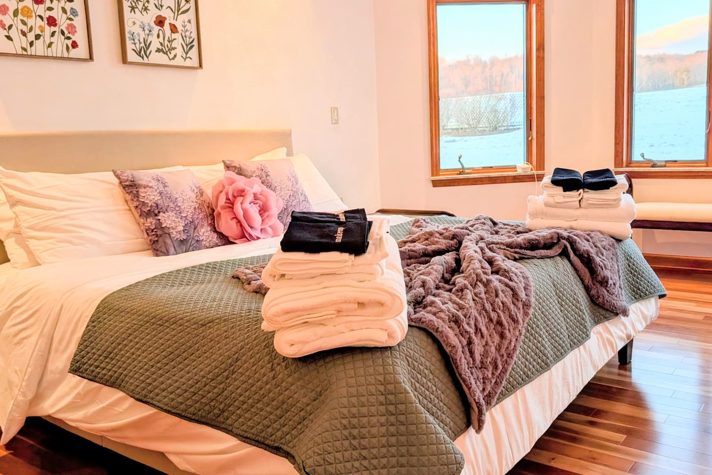 Master Bedroom - Bedroom 1