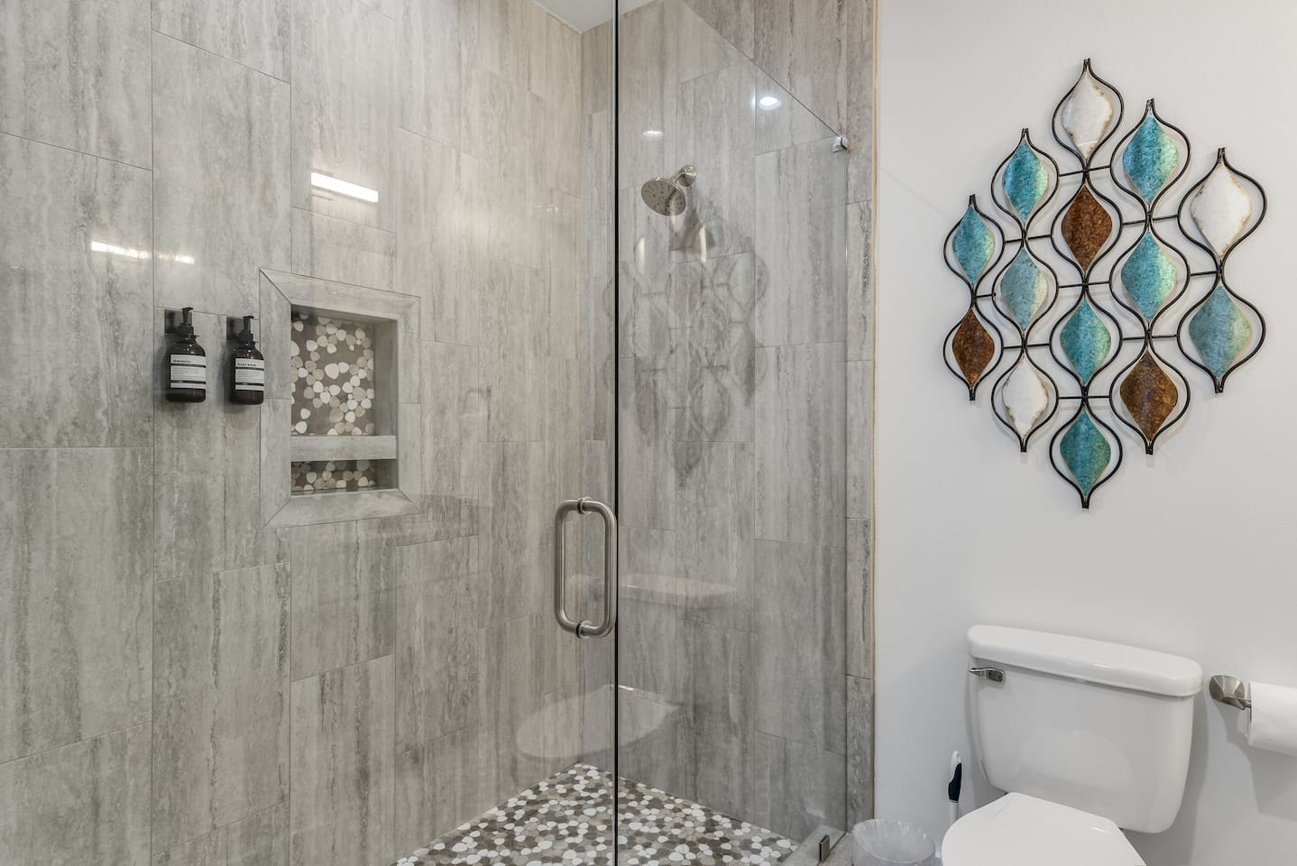 King Suite #3: Private Bath (second floor)