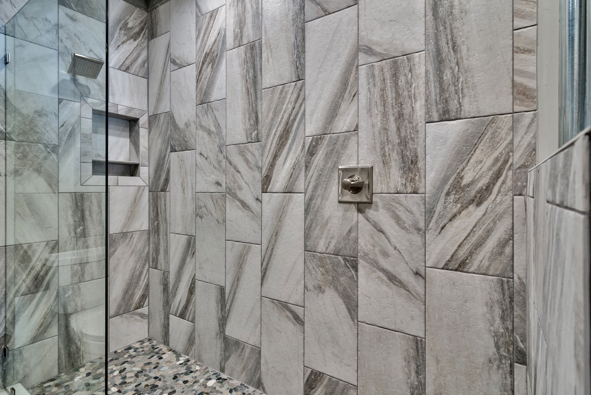 Guest shower