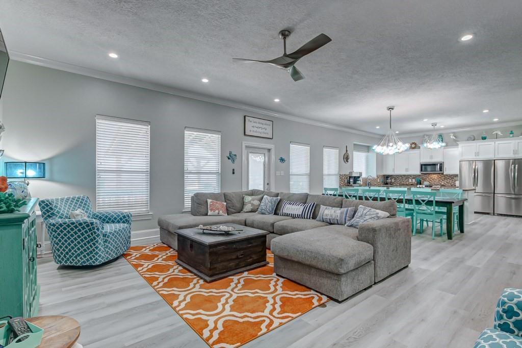 6a9016e4e5c14560810d97fbc46480b1 | Beachhouse | Texas | TX | Vacation Homes | Galveston | Crystal Beach | Kokomo | Breezy Days | Beachfront Elegance | Sunrise Serenity | Southern Sands Property Management, LLC