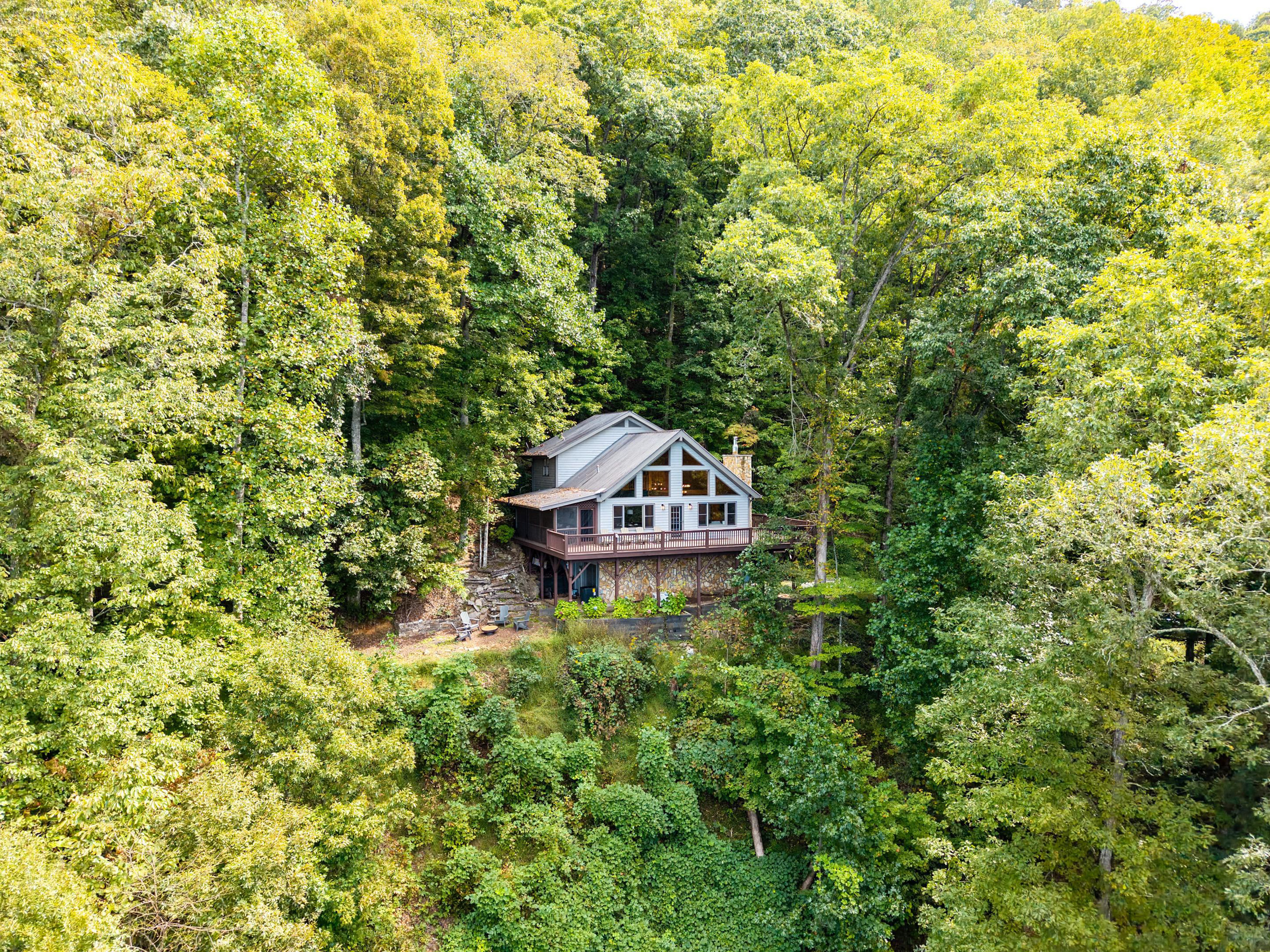 Enjoy complete privacy surrounded by nature!