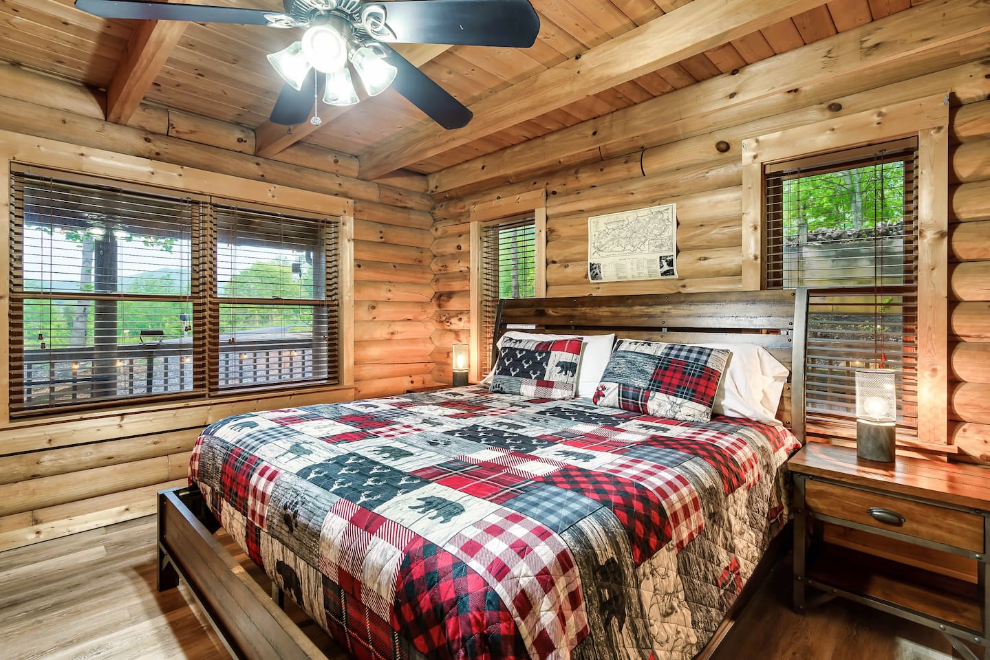 Master bedroom - king bed - main level