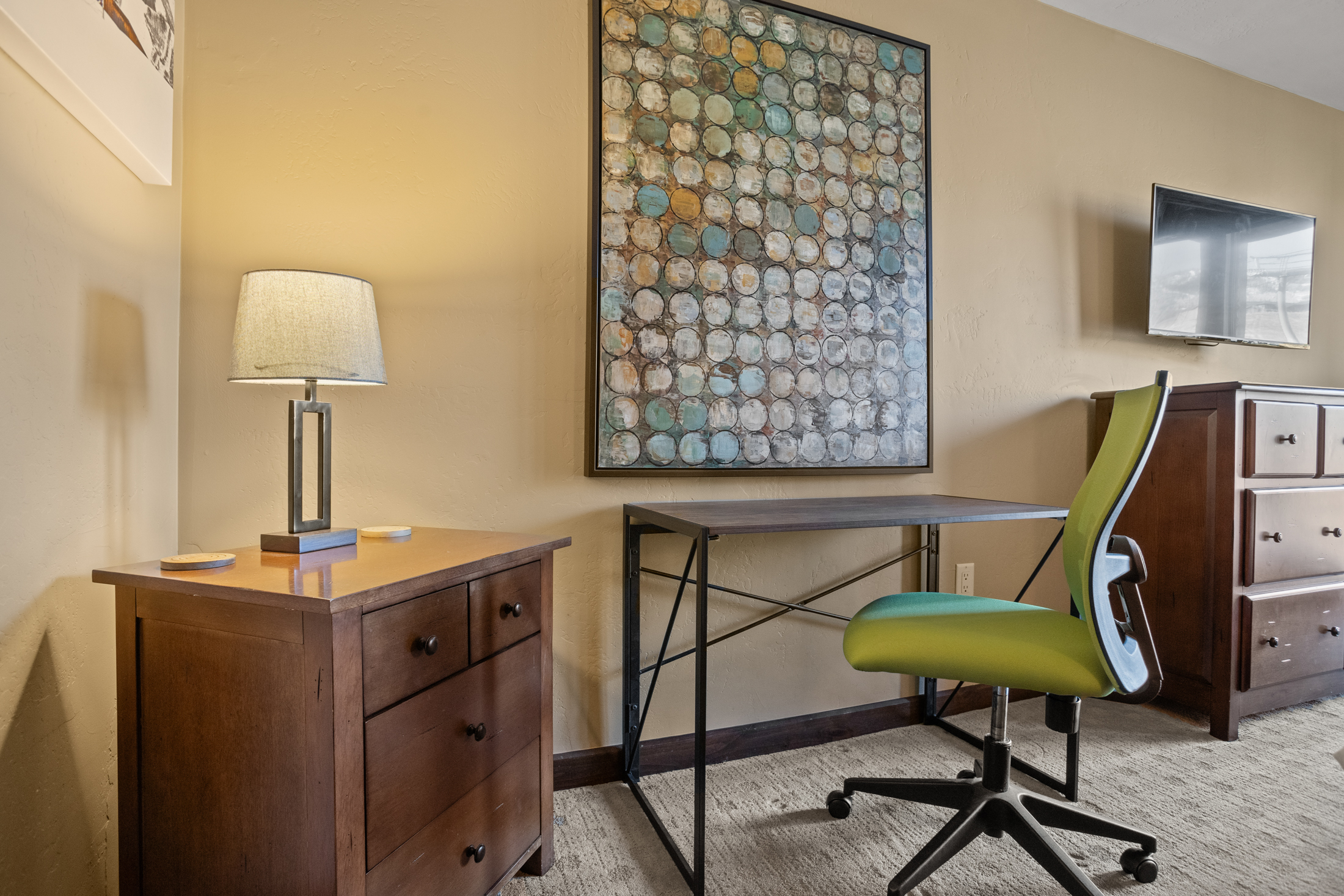 Bedroom 3 - Workspace