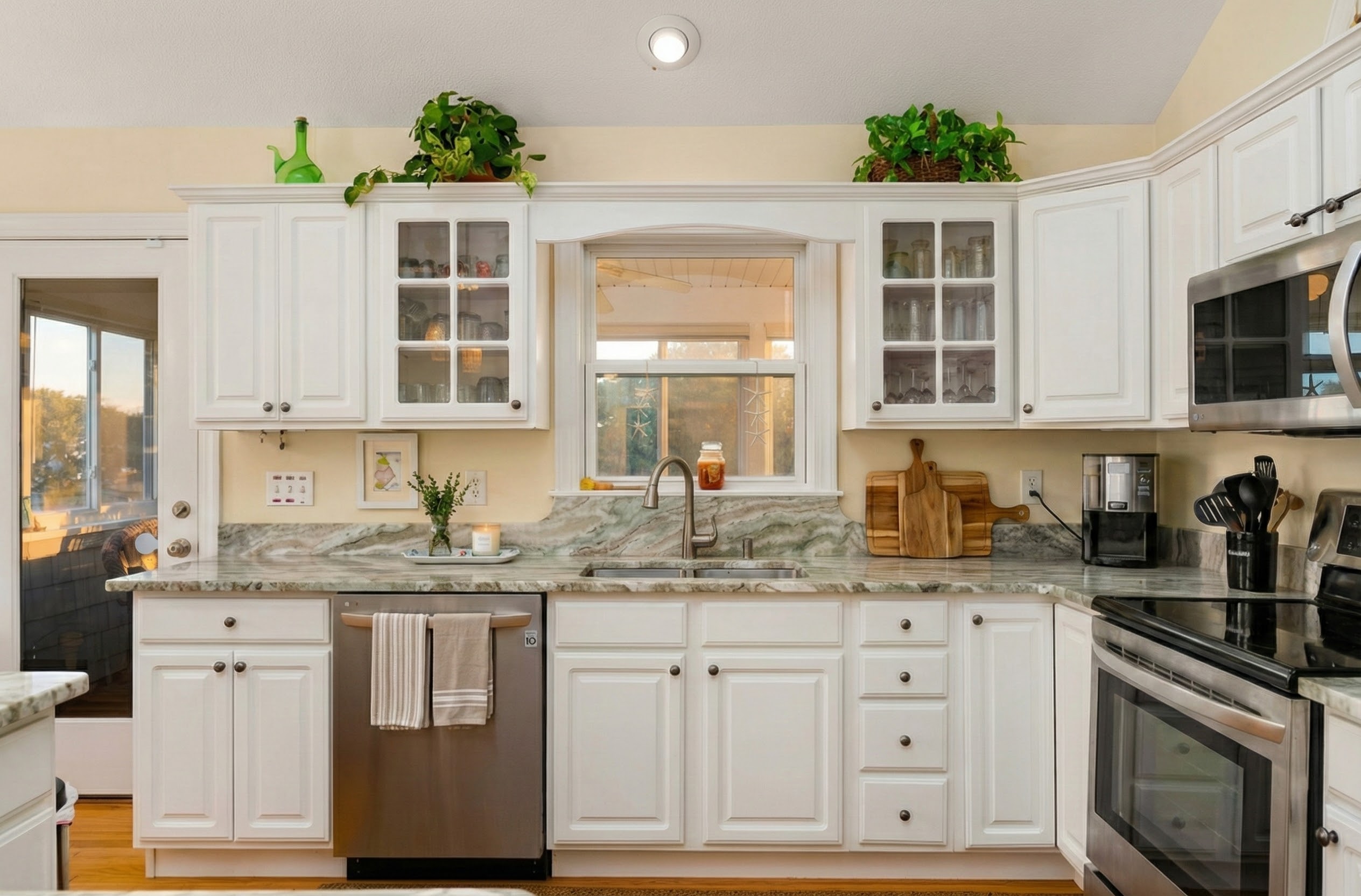 Soundside Pearl — Gourmet Kitchen