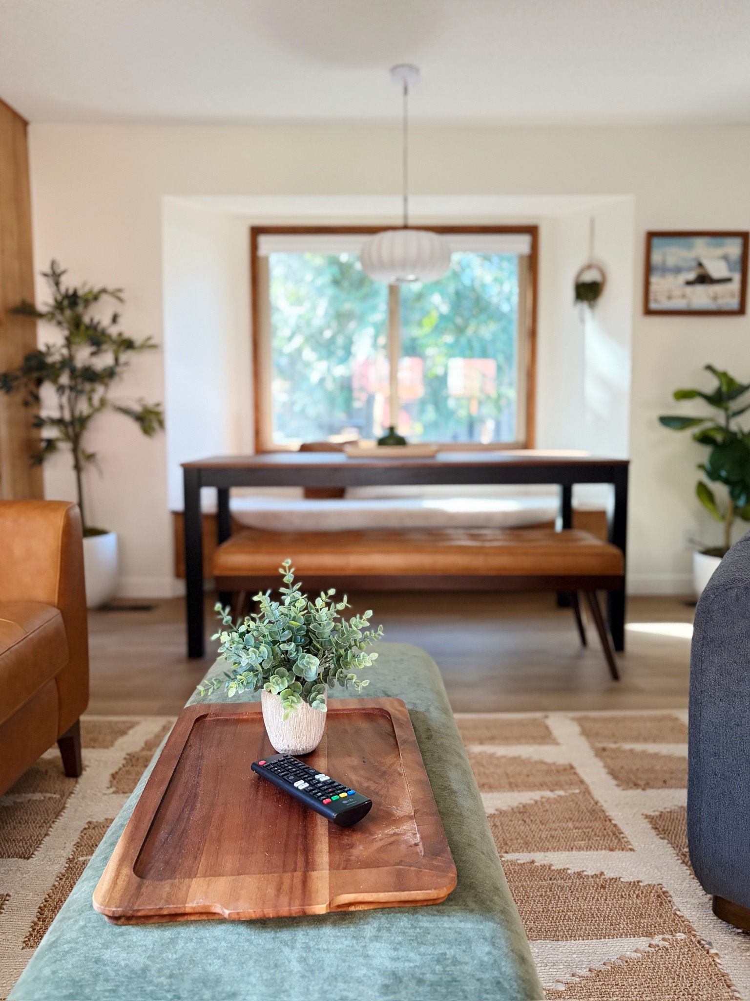Creekside living room/dining area