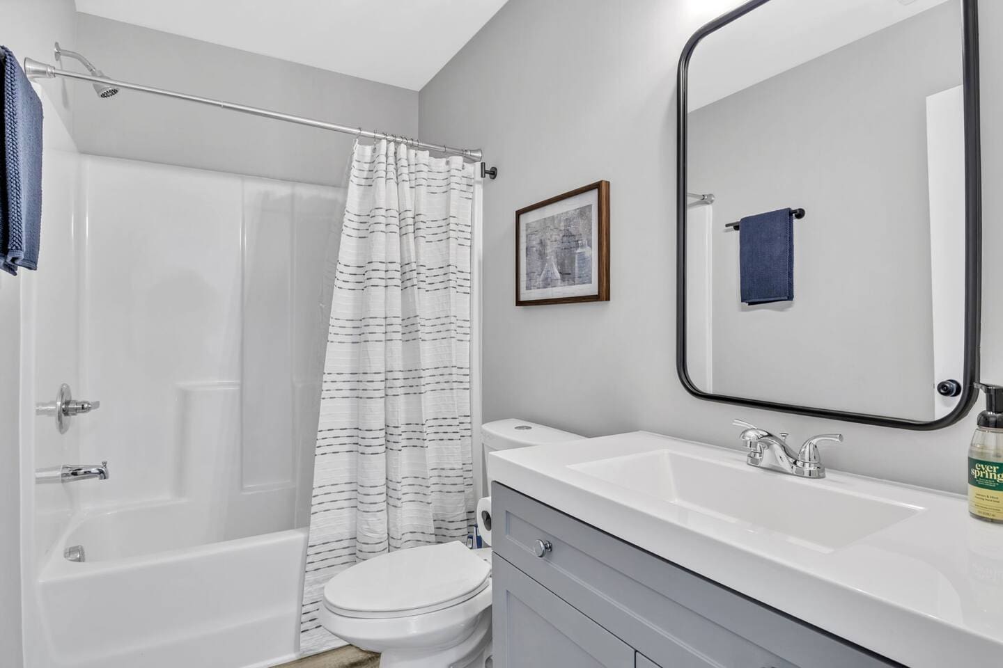 Left side of duplex - Hallway bathroom