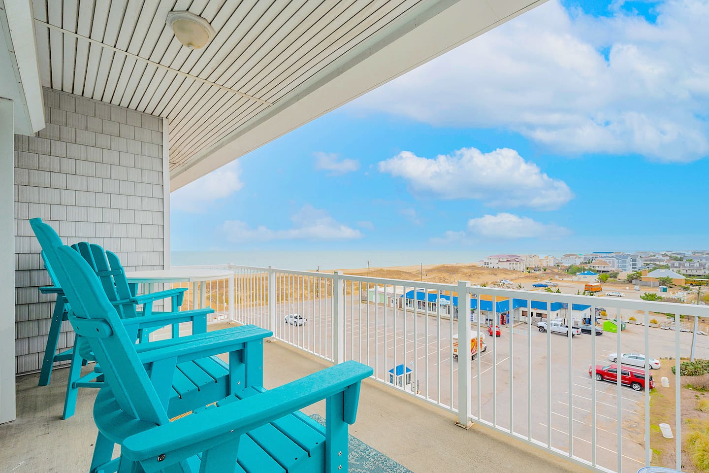 Morning coffee, coastal breeze, and front-row seats to beach life ☀️ Relax and unwind from your private balcony.