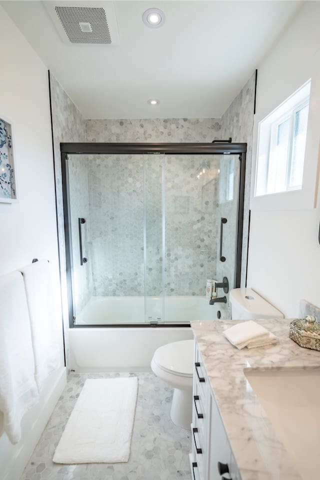 Upstairs Shared Bathroom