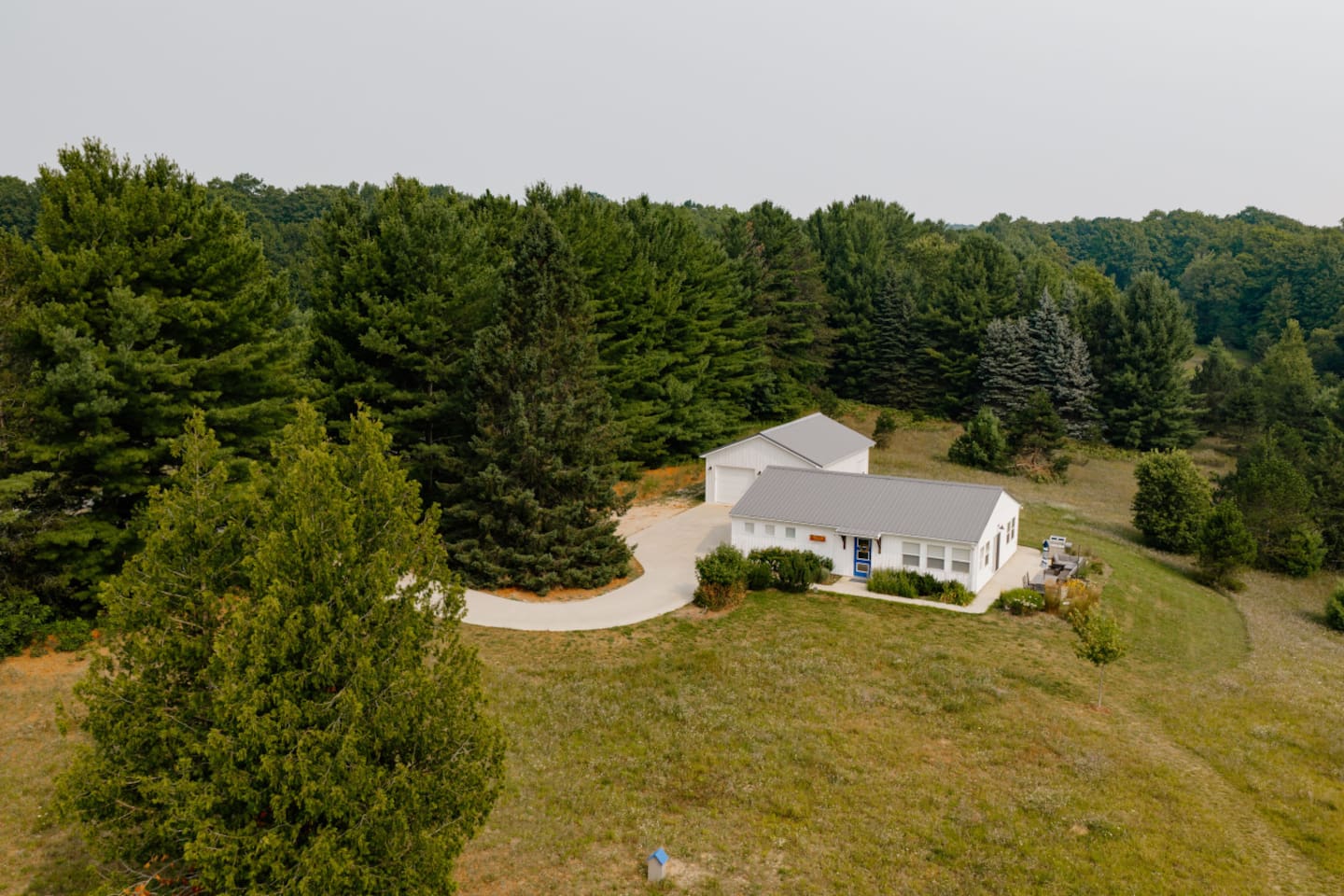 Exterior_114