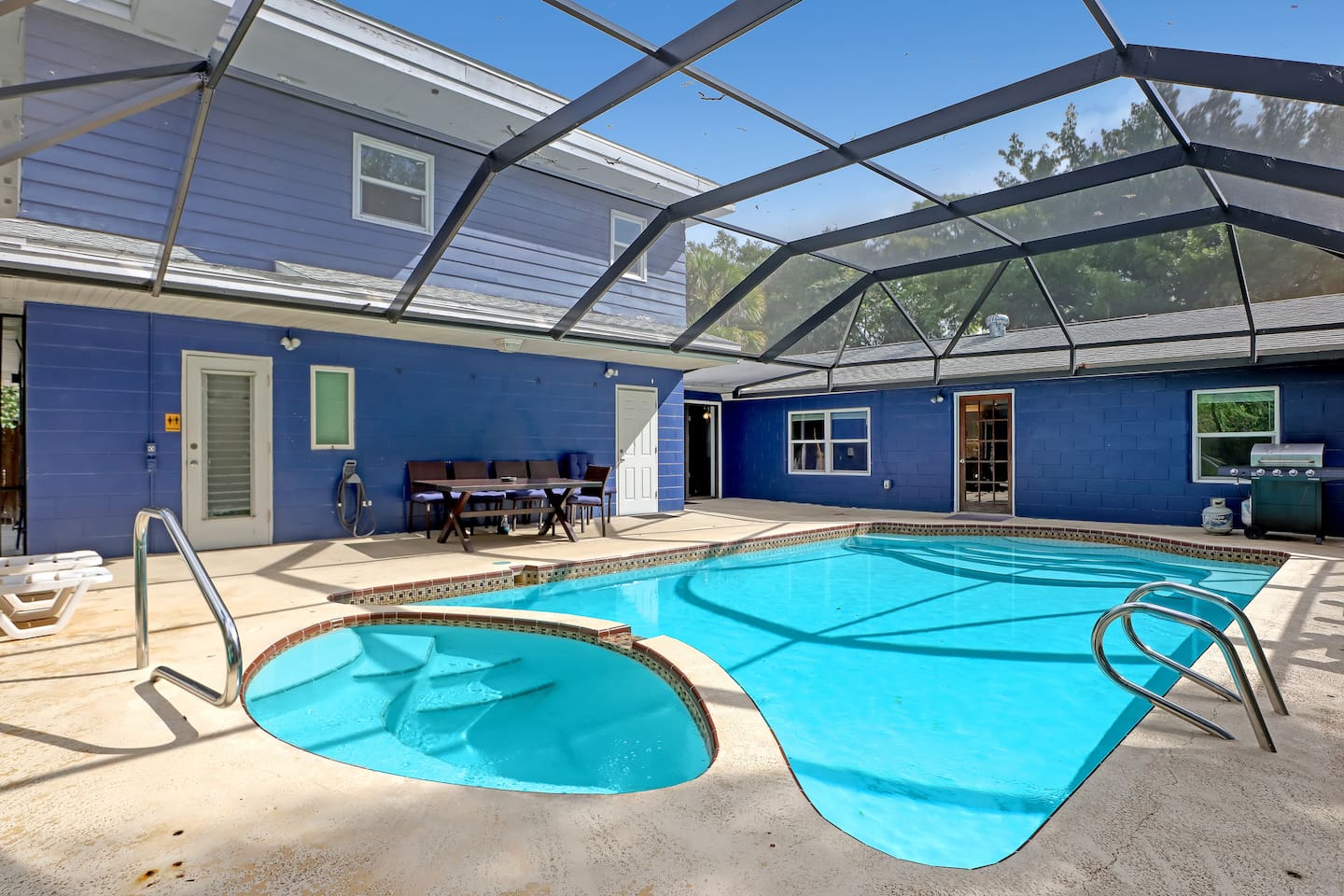 Pool