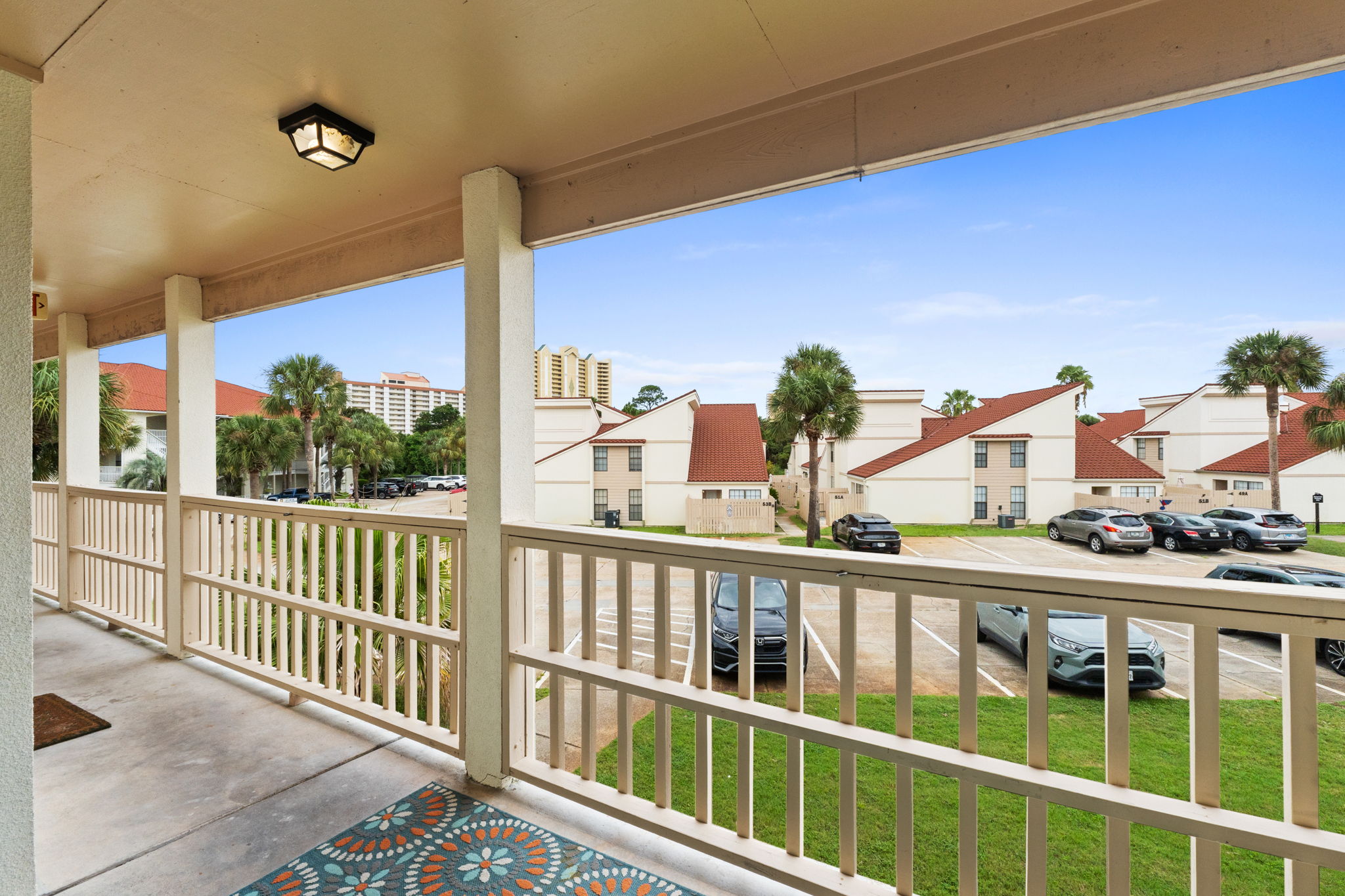 Balcony with Outdoor Seating