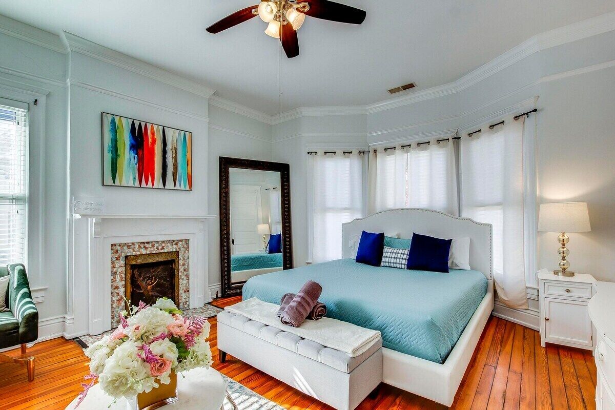 King Suite 2 with Fireplace Sofa and 32 inch TV