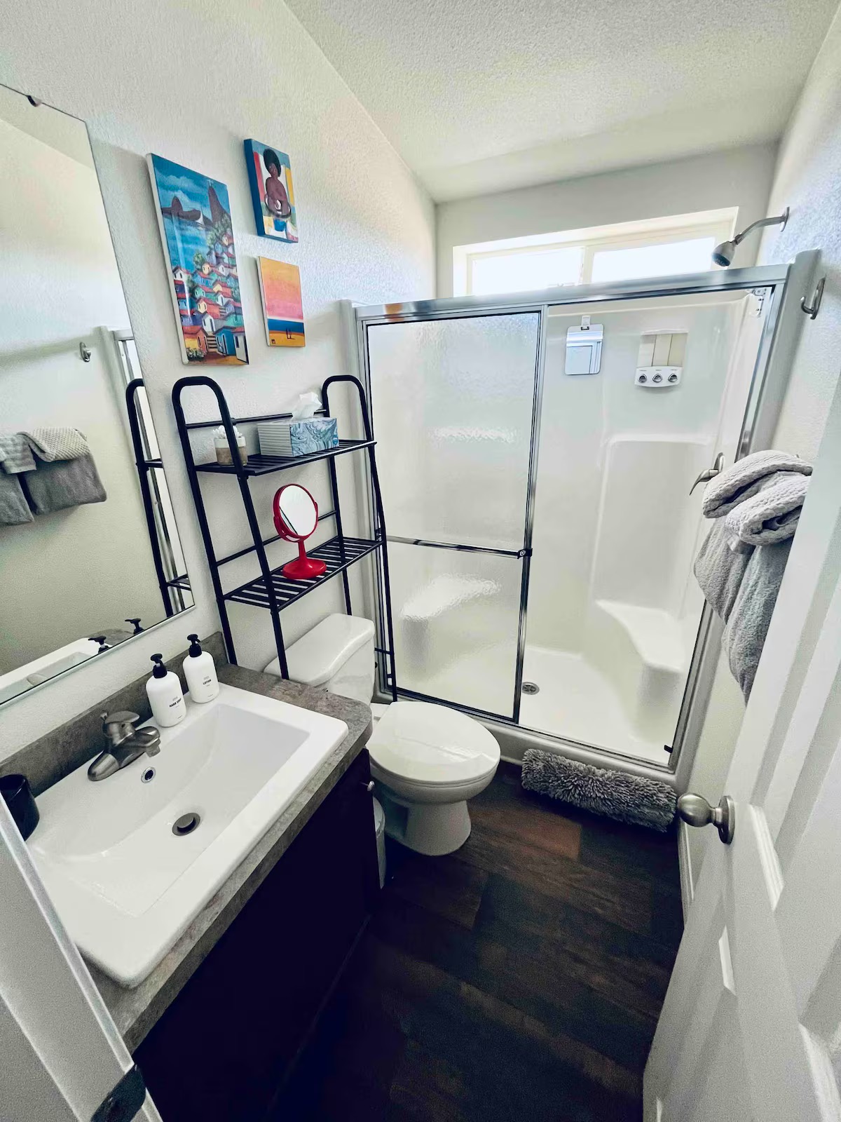 2nd Full bathroom and shower