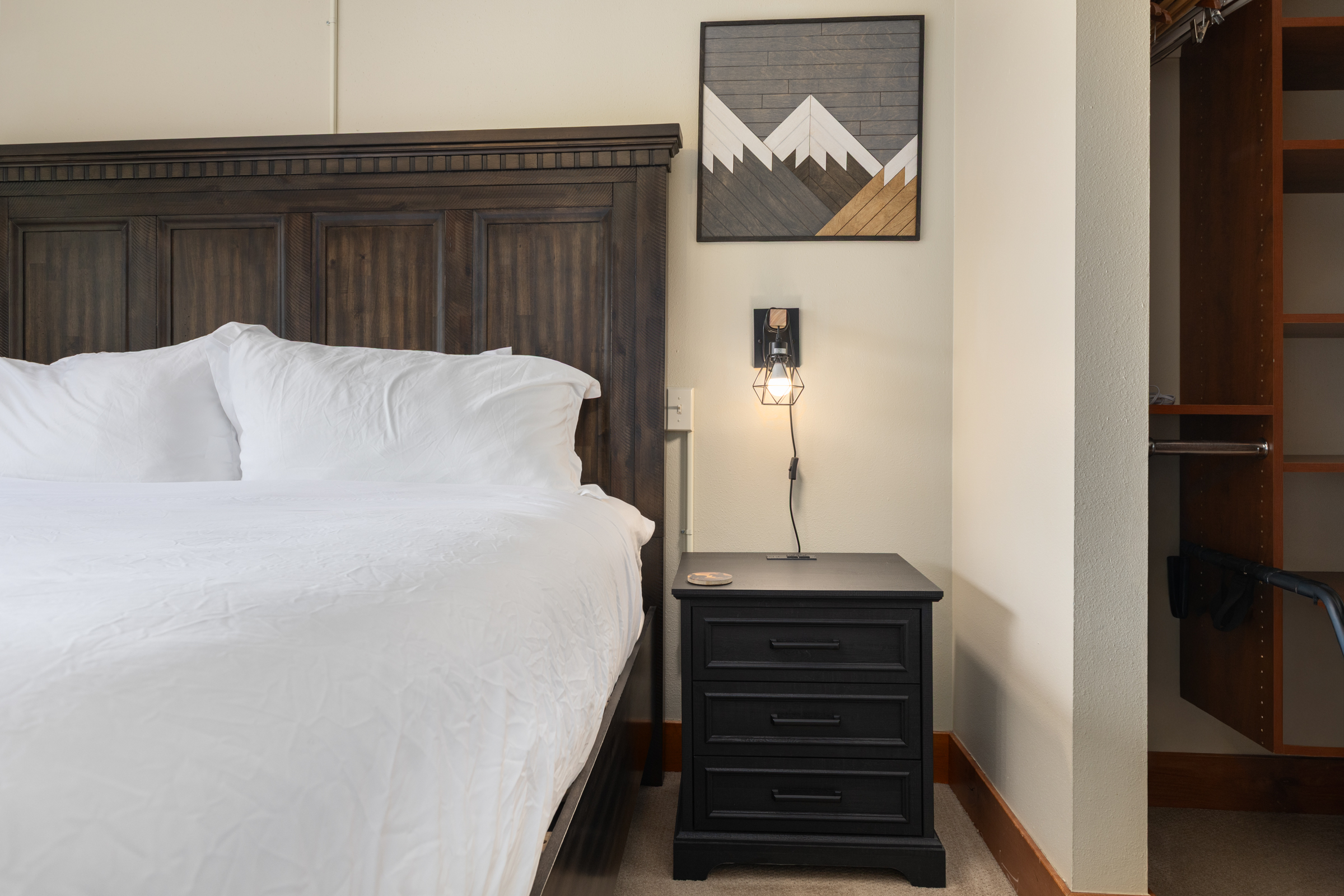 Bedroom #1 | King Bed