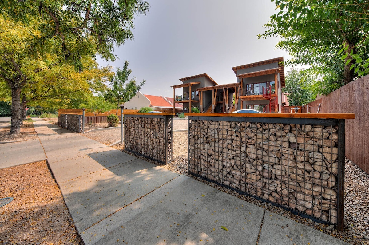 Front entrance and entrance with stylish custom landscaping