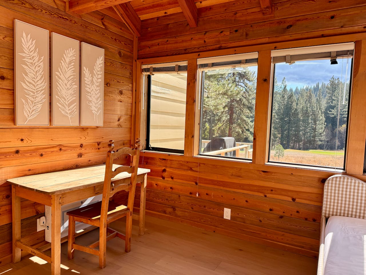 Tahoe Suite - Work Space