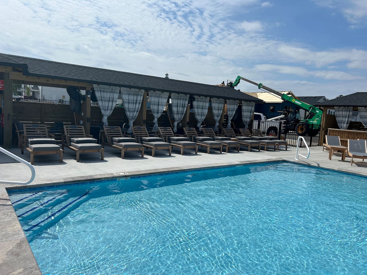 Community pool