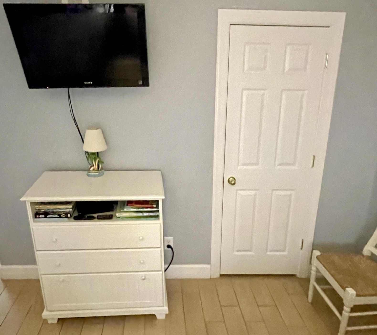 Third bedroom tv and games
