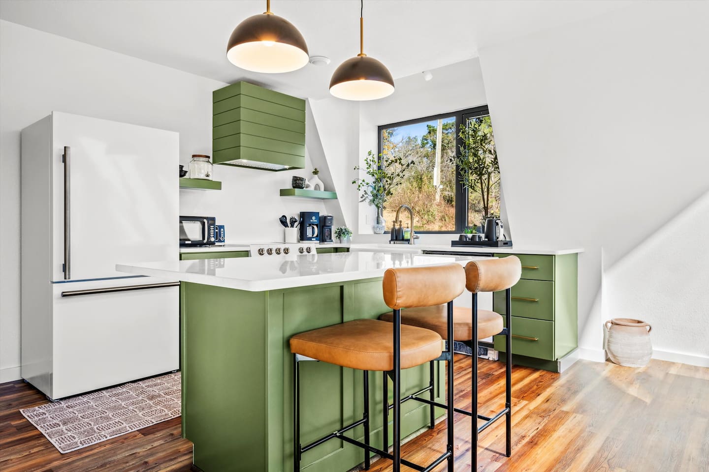 Cook, dine & unwind in style—open-concept kitchen