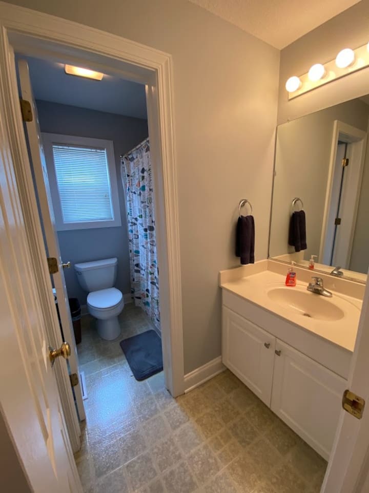 2nd Floor Hallway Bathroom. Pyramid and Queen Bedroom would share bathroom. 