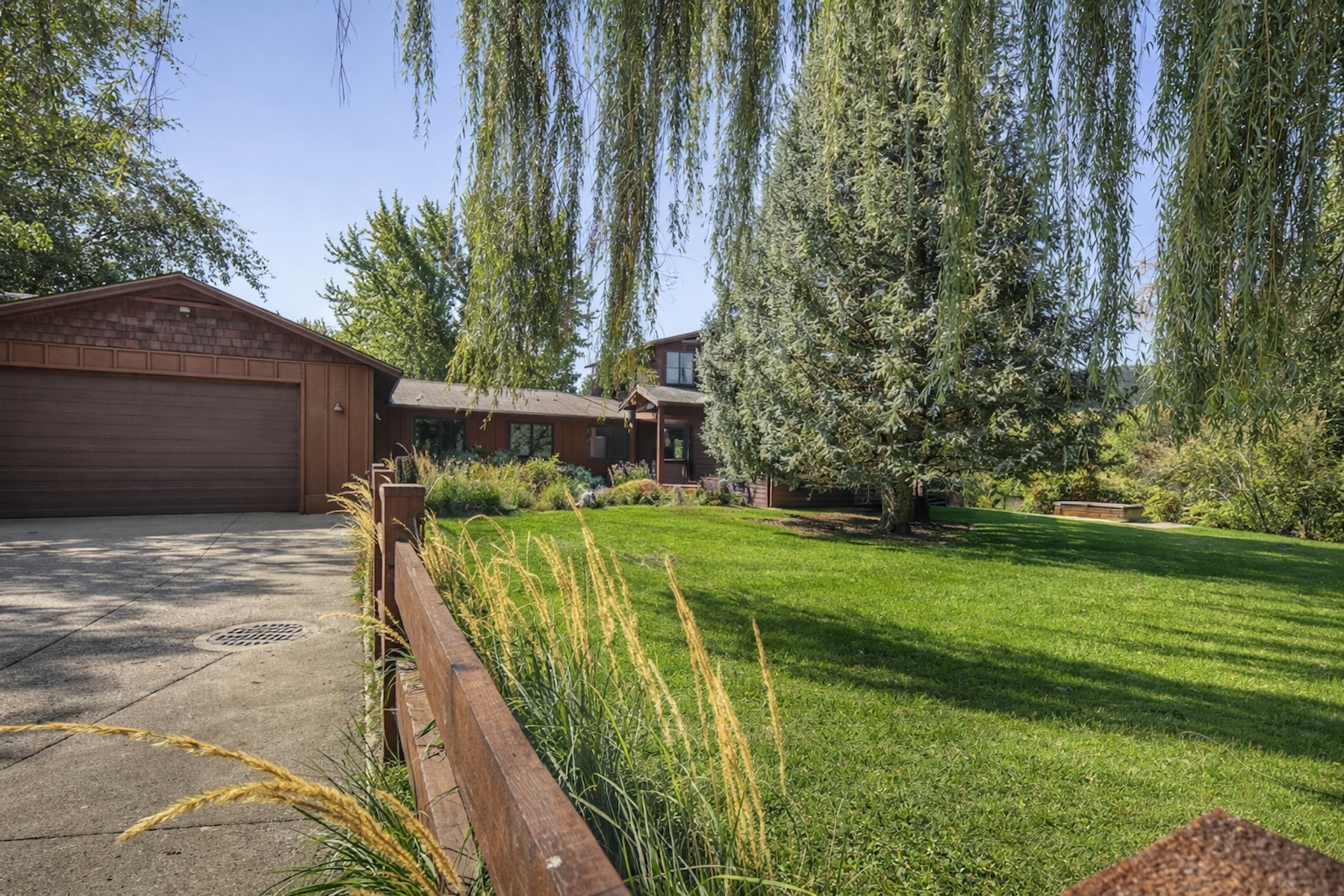 Plenty of room to spread out, inside and out!