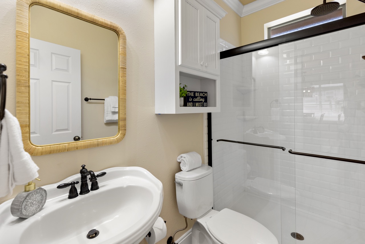 2nd Floor Bathroom (3rd Bathroom)