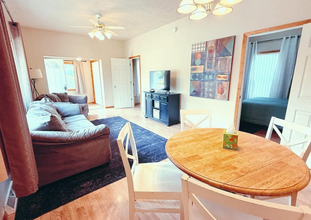 Spacious living room/dining space