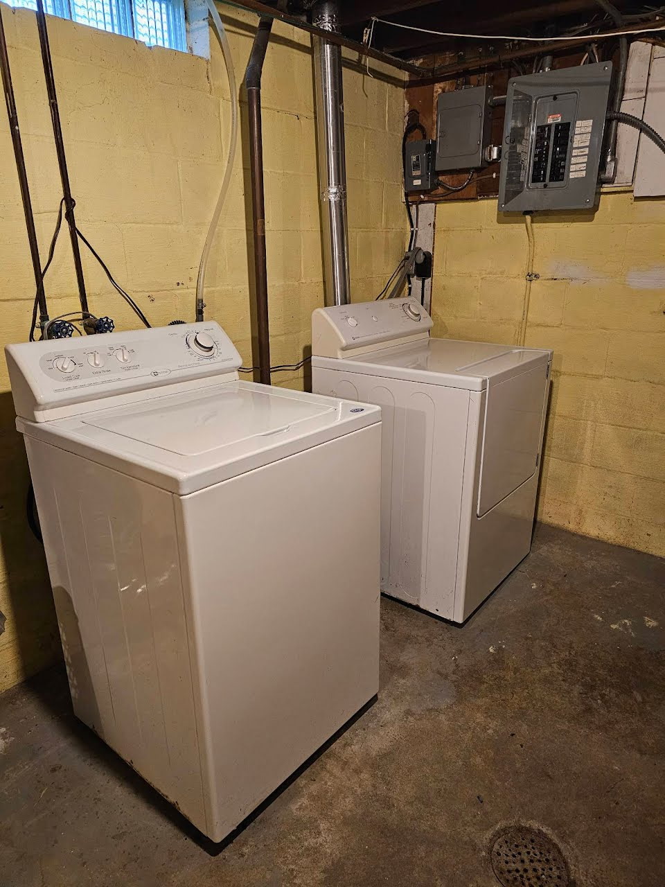 Washer and dryer included