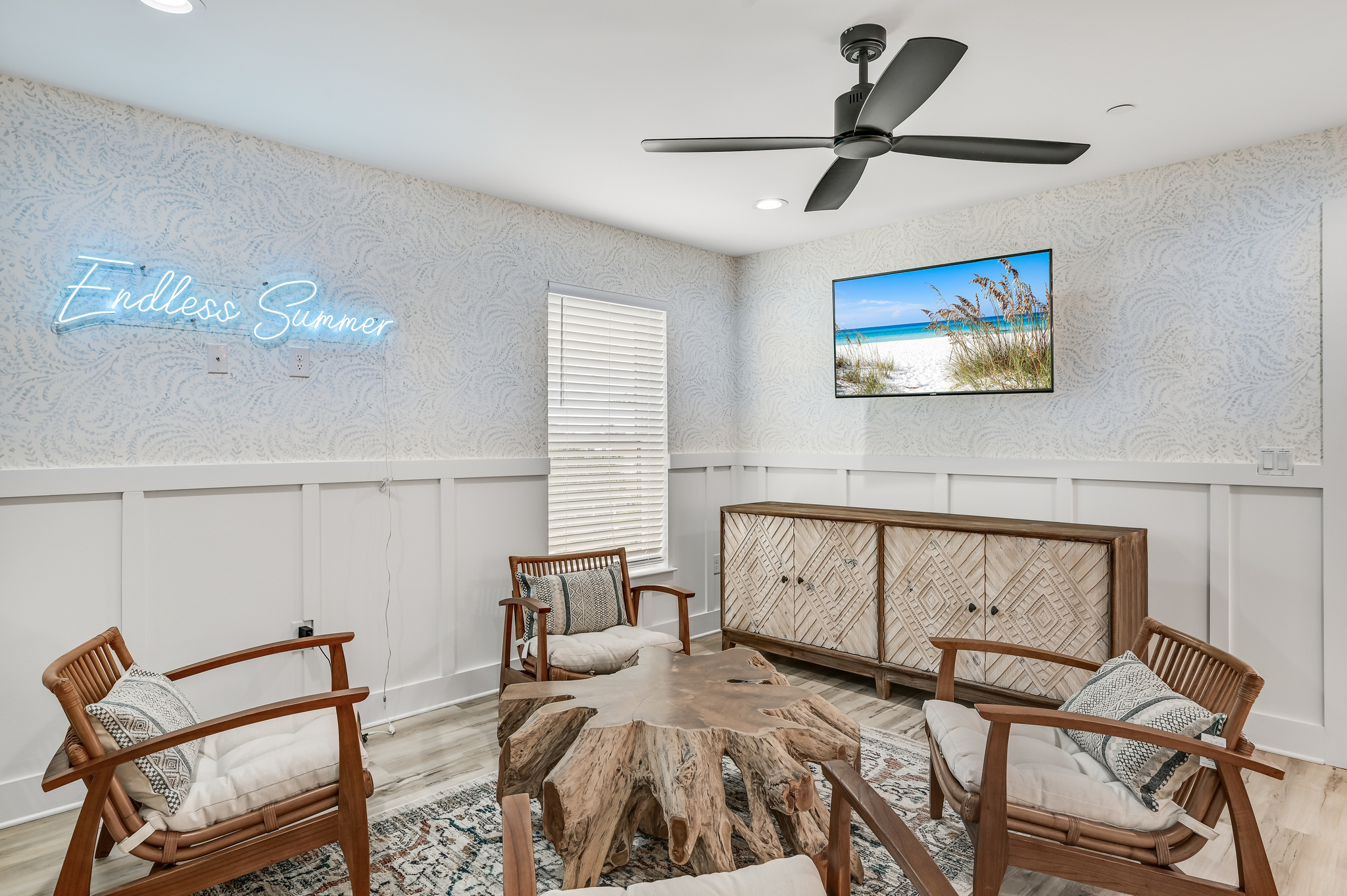 Endless Summer Neon Sign