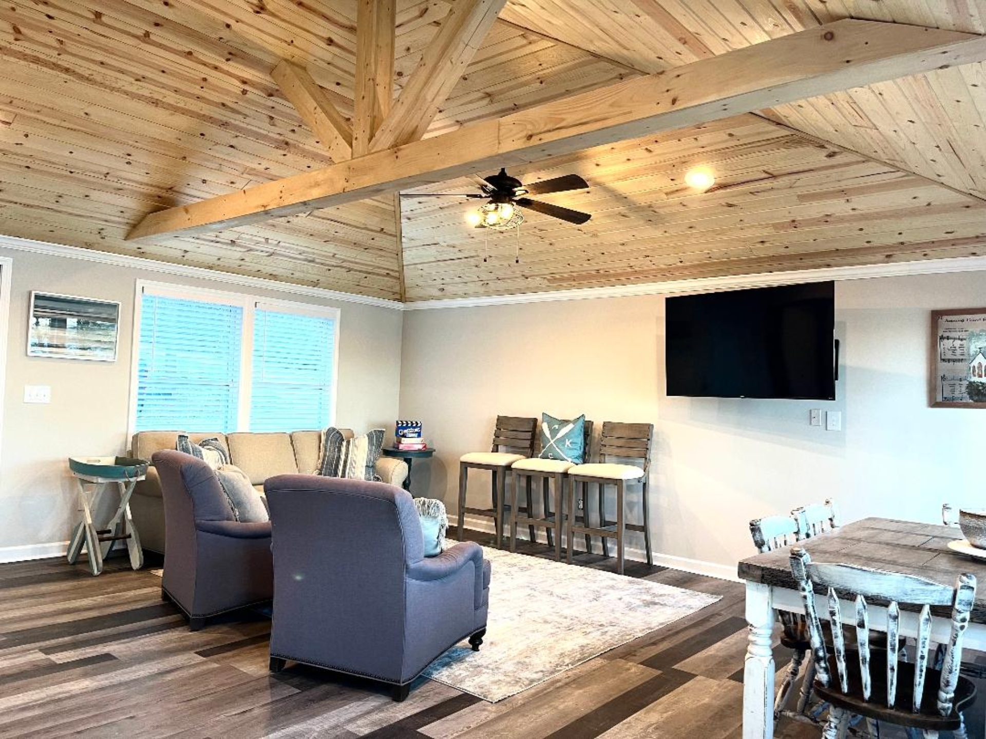 Second living area on the main floor