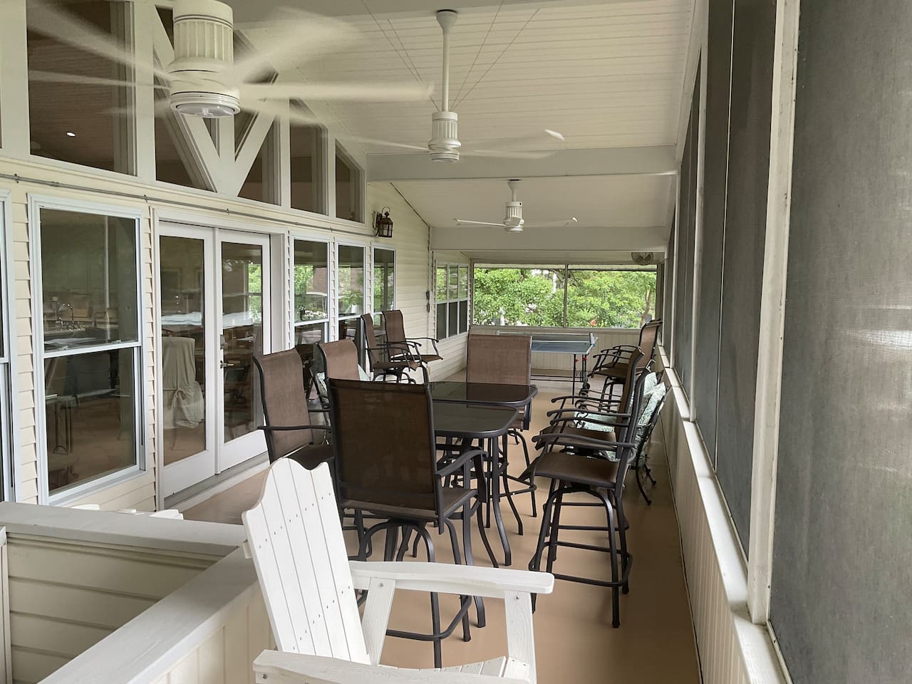 HUGE upstairs screened in porch