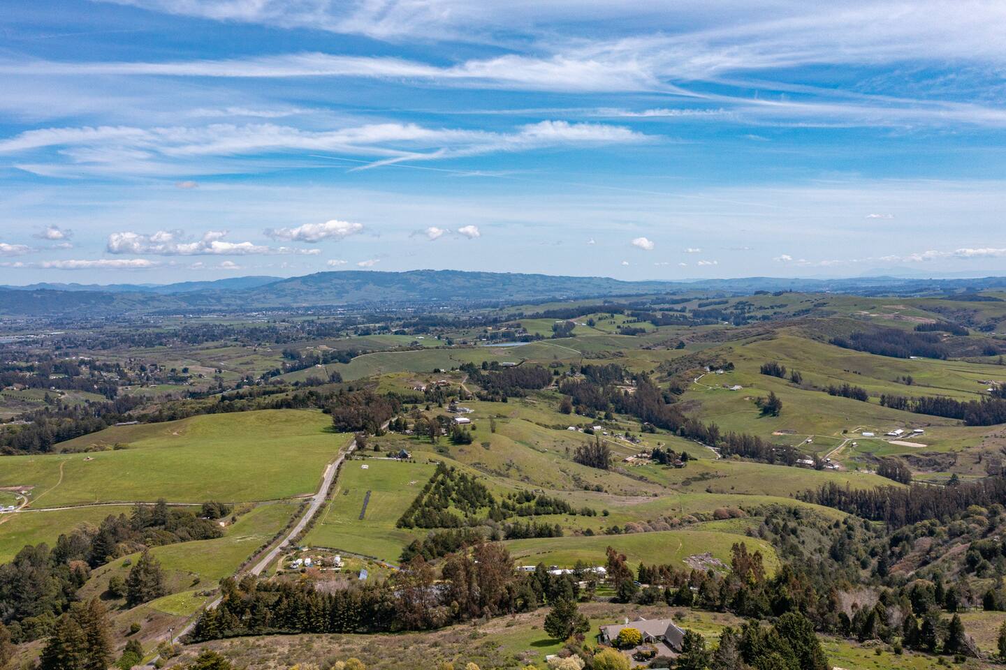 Perfectly located for exploration! Easy access to Highway 101 and nearby cities.