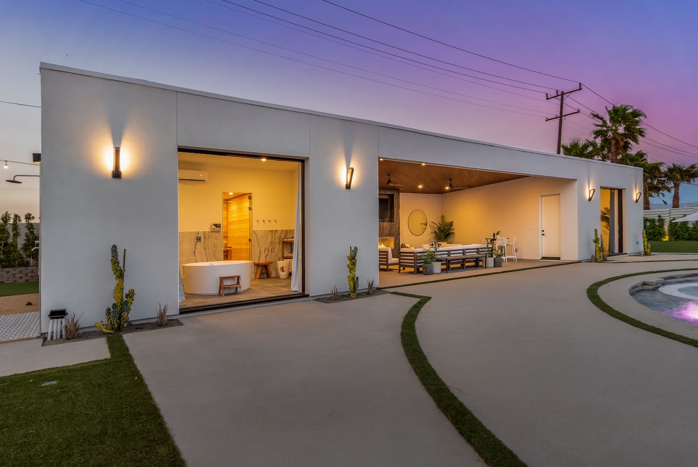 Guesthouse with lounge, private spa and casita bedroom