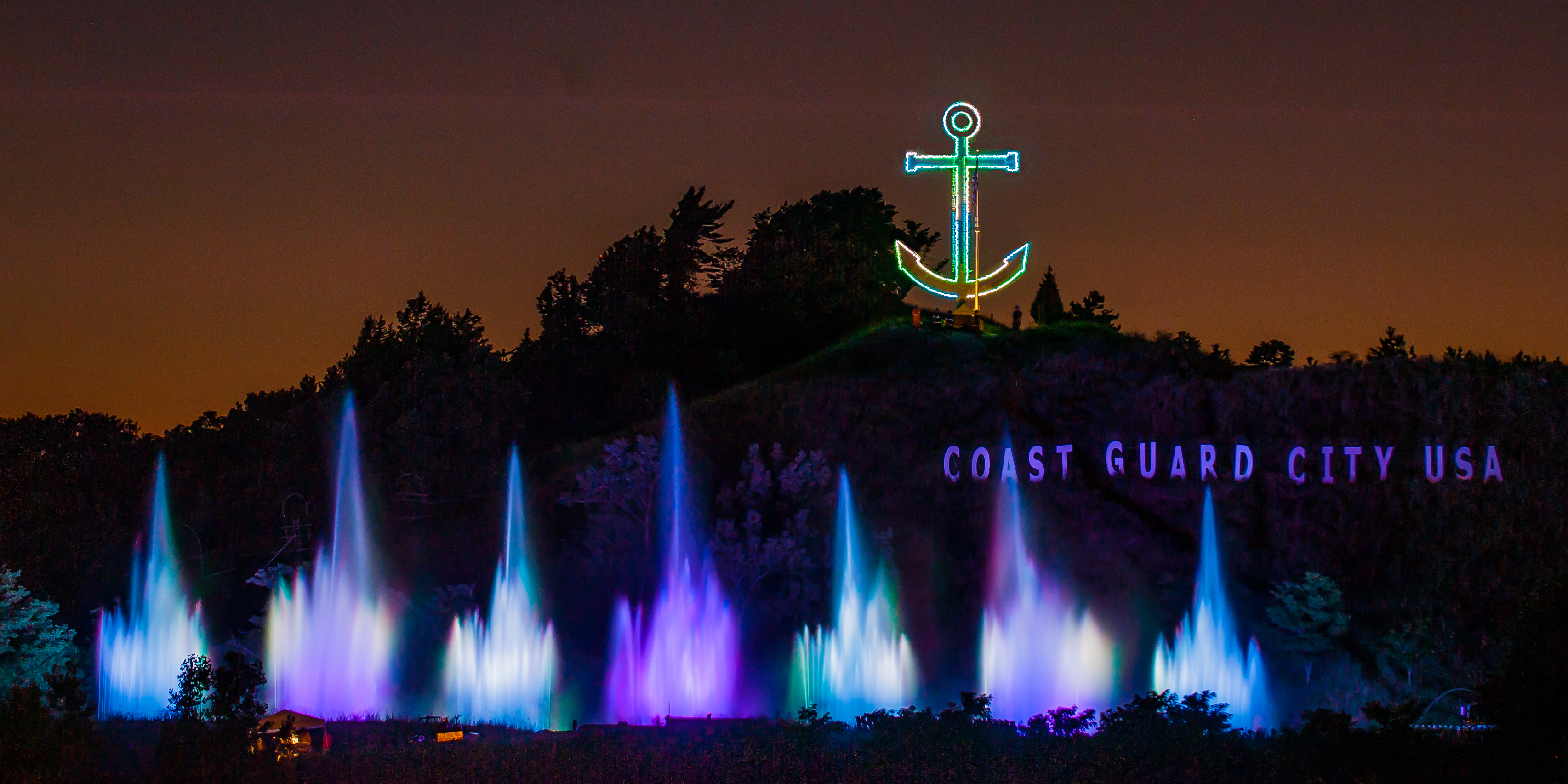 The Grand Haven Musical Fountain: The 2nd Largest Musical Fountain in the USA!