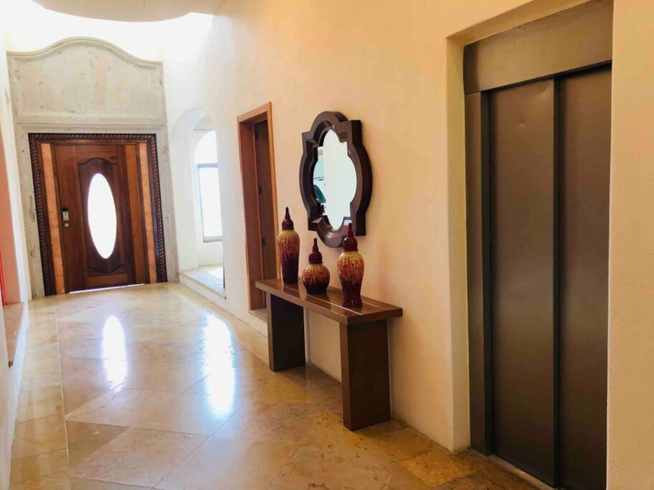 Entrance hallway and elevator 
