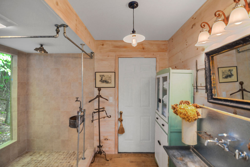 Master Bathroom with Rain Shower and Heated Floors