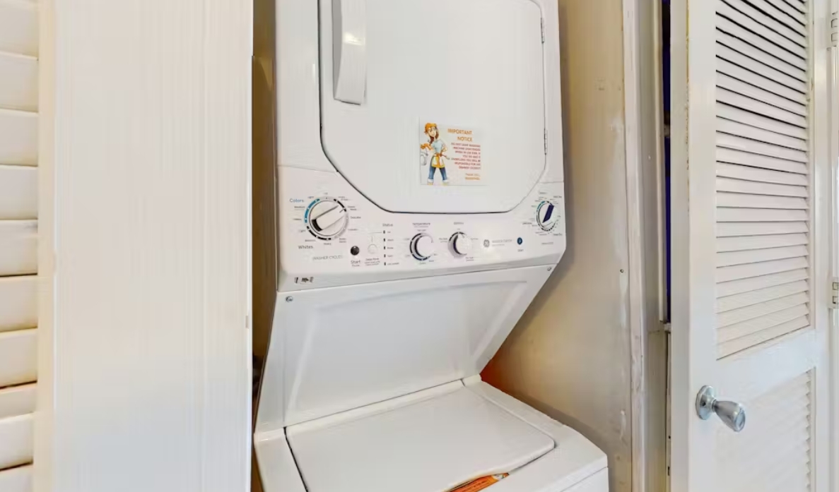 Washer & Dryer in Unit