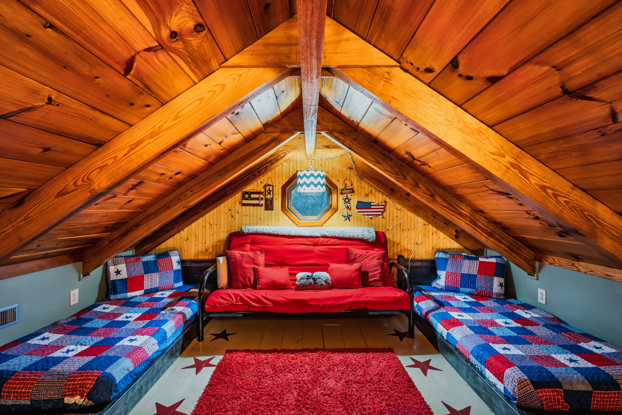 Upstairs loft (2 twin beds, 1 futon). Sleeps 3