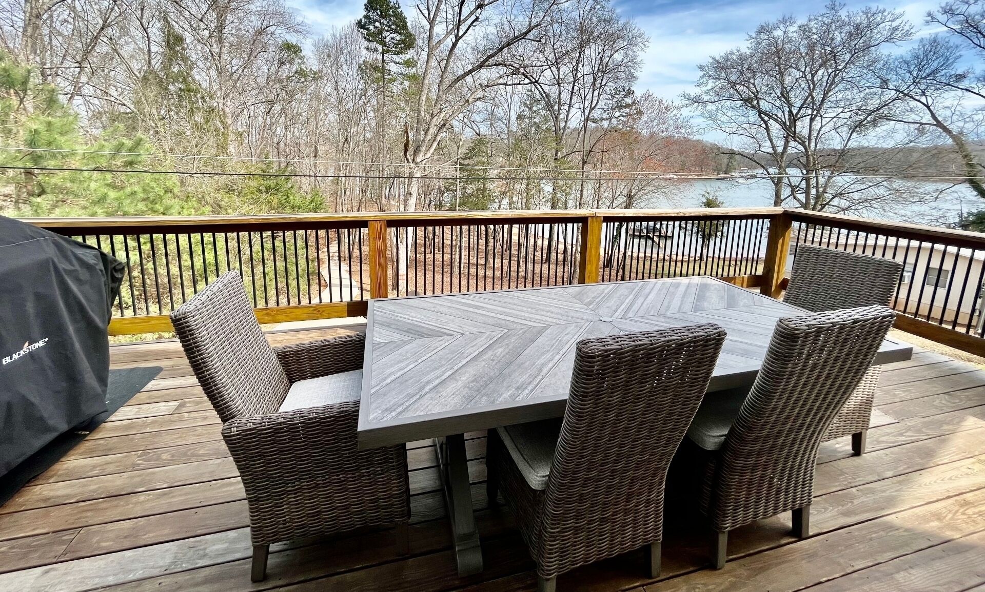 Seating on the deck