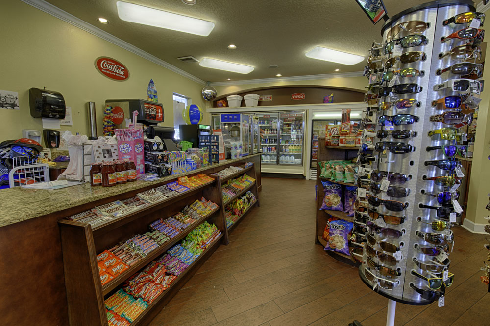 Windsor Palms Community shop.