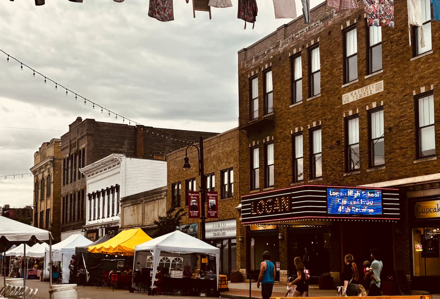Building beside the Logan Theater. 