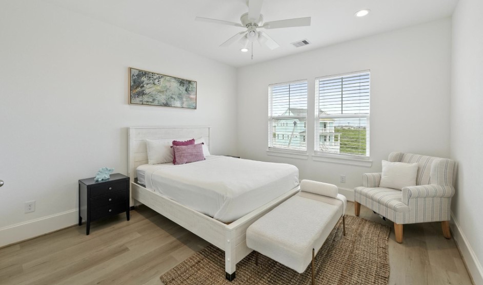 6d92f3e2a8fc4bae968d6b145c2e409c | Beachhouse | Texas | TX | Vacation Homes | Galveston | Crystal Beach | Kokomo | Breezy Days | Beachfront Elegance | Sunrise Serenity | Southern Sands Property Management, LLC